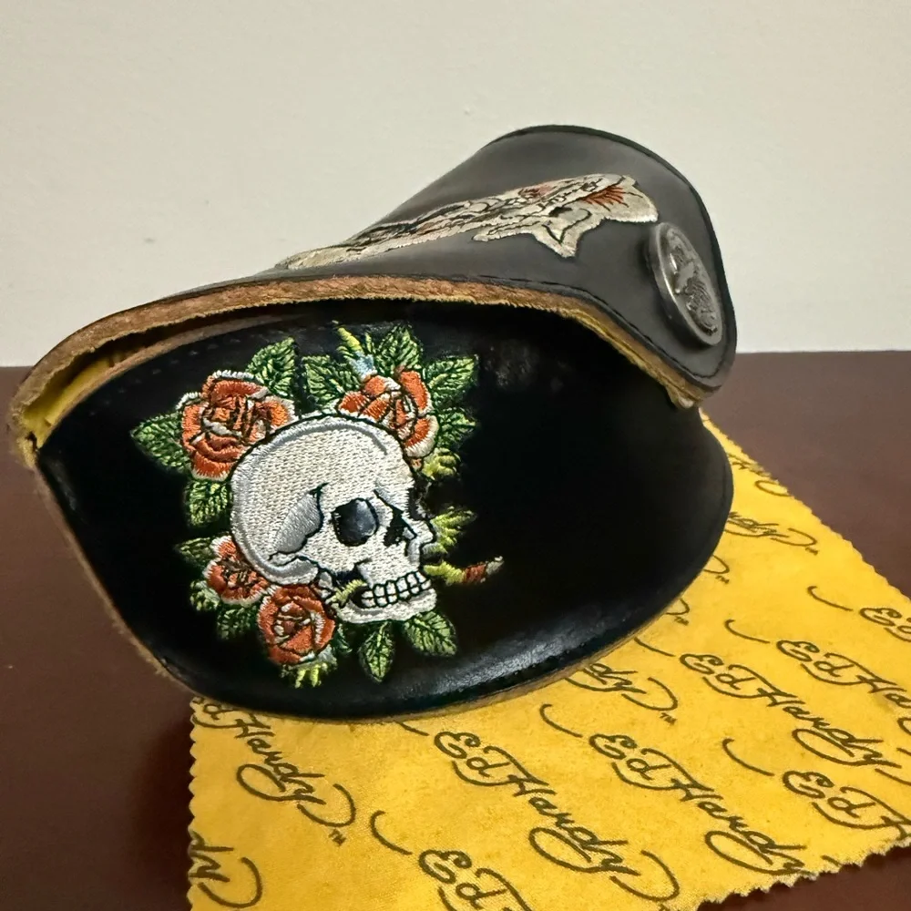 Ed Hardy Black eye glass case and cloth with Embroidered Design